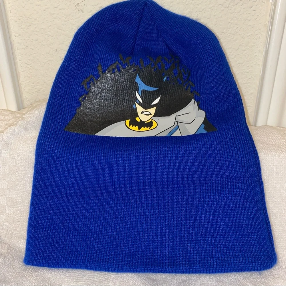 Batman beanie and mittens set by DC comics for kids in blue and yellow